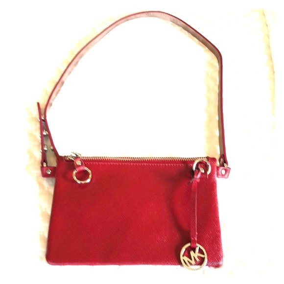 Michael Kors Handbags - EUC Michael Kors Fannypack